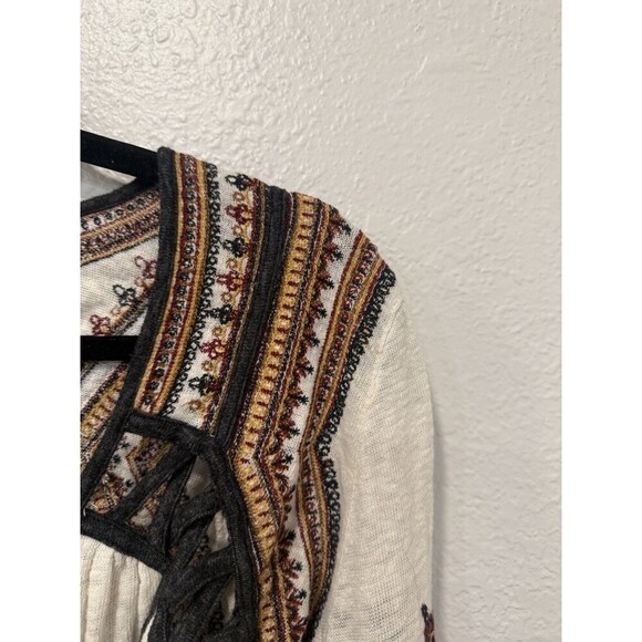 Free People Embroidered Bell Sleeve Slit Back Snow Kisses Size Medium Beige - Picture 3 of 6
